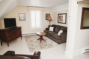 Grey Gables Inn