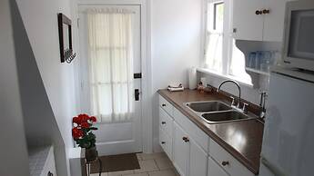 Grey Gables Inn