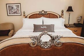 Grey Gables Inn