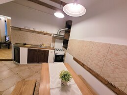 Main Square Apartments & More