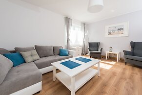 Apartinfo Apartments - Blue Side Family