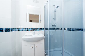 Apartinfo Apartments - Blue Side Family