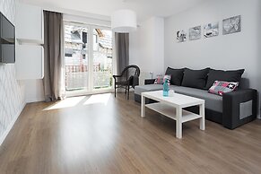 Apartinfo Apartments - Blue Side Family