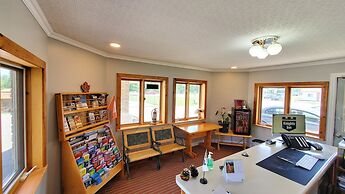Knights Inn Colonial Fireside Inn