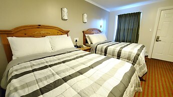 Knights Inn Colonial Fireside Inn