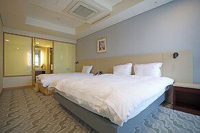 Sunshine Hotel