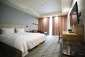 Sunshine Hotel