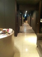 Sunshine Hotel