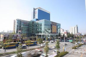 Sunshine Hotel