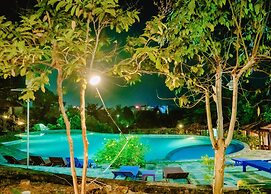 Daisy Resort