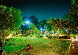 Daisy Resort