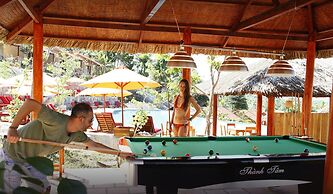 Daisy Resort