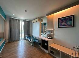 Sunday Beachfront View Jomtien Pattaya