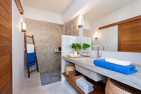 Cape Shark Pool Villas