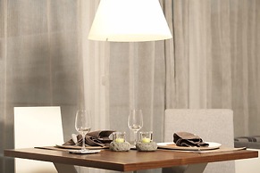 Hidalgo Suites & Restaurant