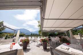 Hidalgo Suites & Restaurant