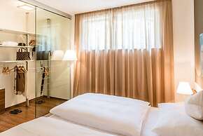 Hidalgo Suites & Restaurant