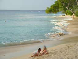 Coral Lane Beach Apartments