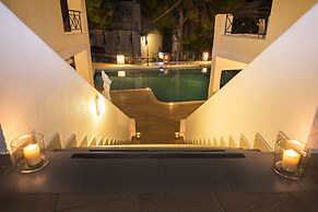 Kostis Villas