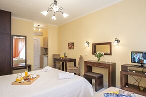 Kostis Villas