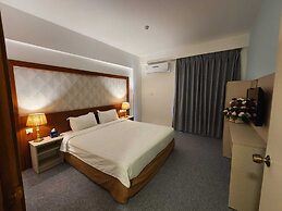 Aquavista Hotel & Suites