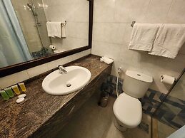 Aquavista Hotel & Suites
