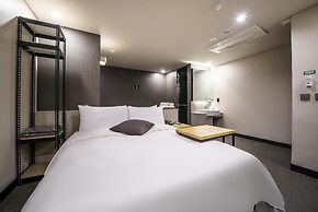 Vine Hotel