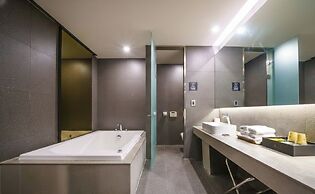 Vine Hotel