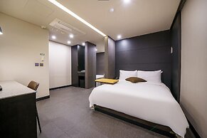 Vine Hotel