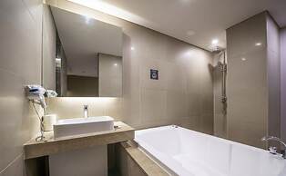 Vine Hotel