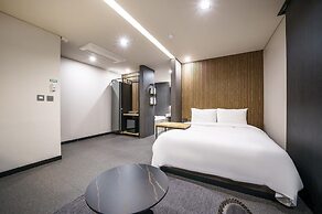 Vine Hotel
