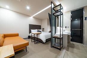 Vine Hotel