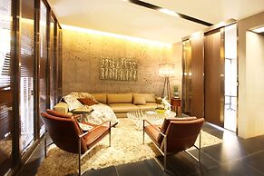 Vine Hotel