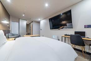 Vine Hotel