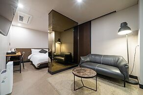 Vine Hotel