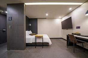 Vine Hotel