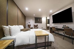 Vine Hotel