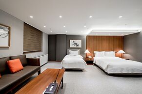 Oriens Hotel & Residences