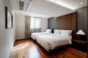 Oriens Hotel & Residences
