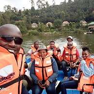 Bunyonyi Safaris Resort
