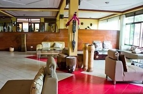 Bunyonyi Safaris Resort