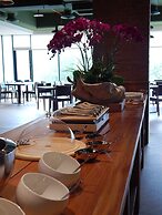 Yusense Hotel