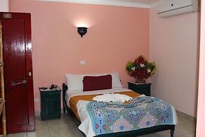 Osiris Hotel