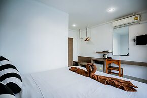 Khaleej Mass Hotel Patong