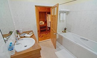 Hotel Dingar
