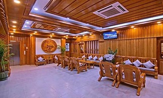 Hotel Dingar