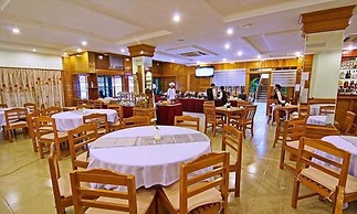 Hotel Dingar