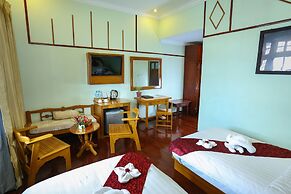 Hotel Dingar