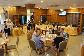 Hotel Dingar