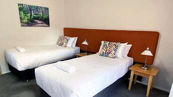Higgins Lane Motel